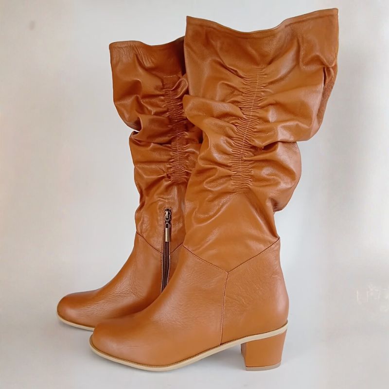 botas-para-piernas-gorditas-claudia-morales-marroquineria